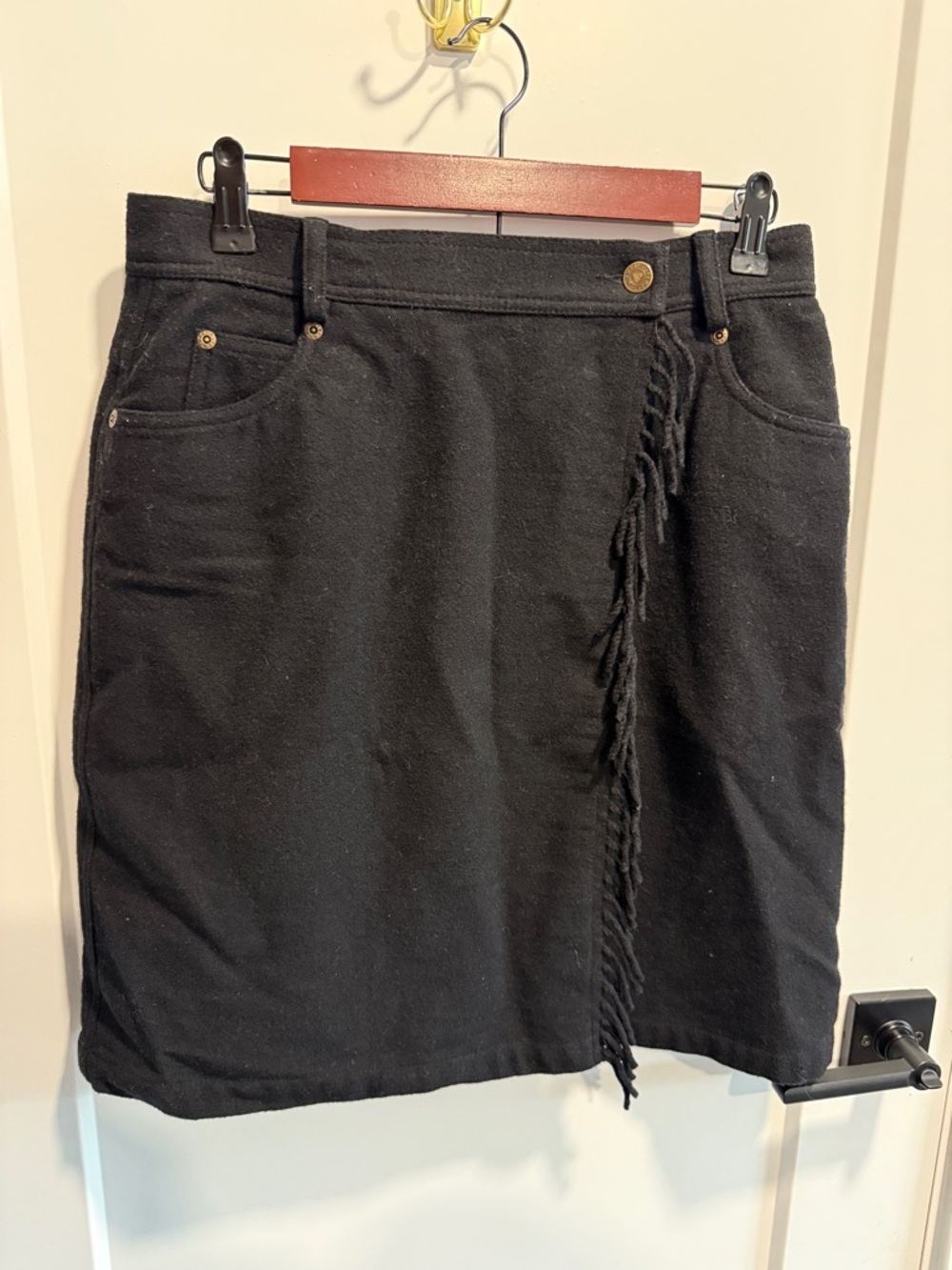 LizWear Vintage Wool Black Fringed Casual Women's Wrap Skirt Size 12 (30” Waist)
